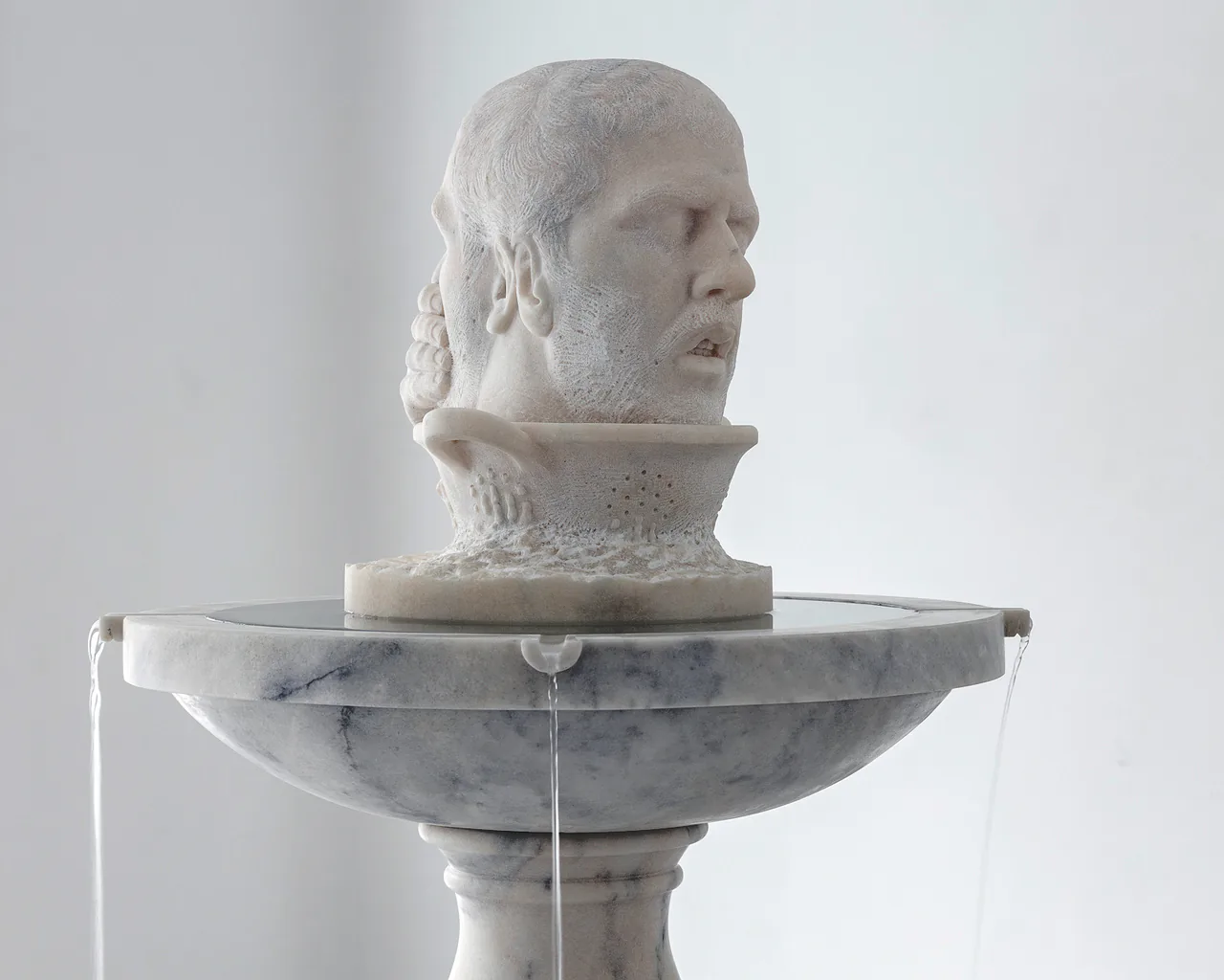 Forrás, részlet — márvány, 2023